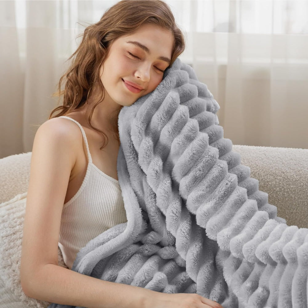 Luxe geribbelde plaid, zacht en comfortabel in huis voor alle vier de seizoenen