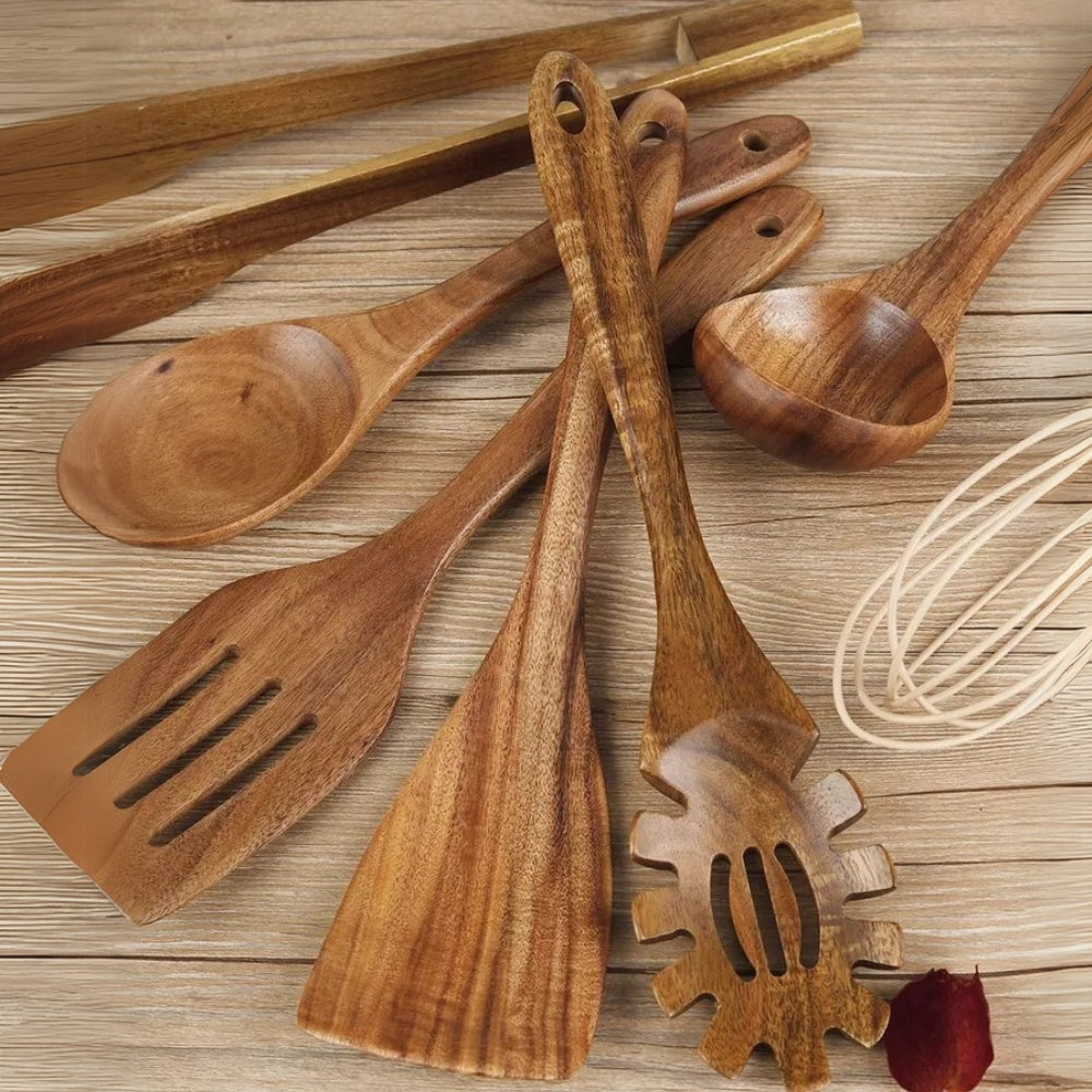 Handgemaakte houten keukengereiset voor dagelijks koken