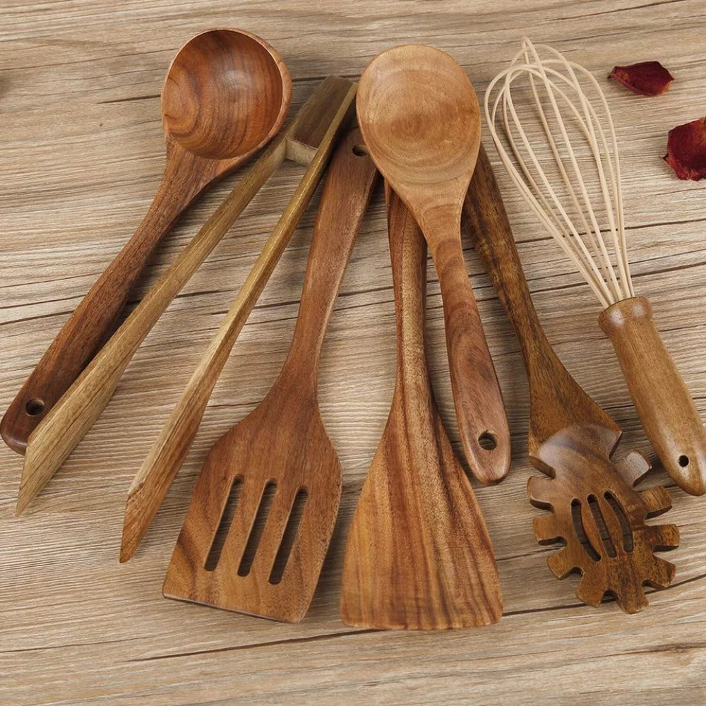 Handgemaakte houten keukengereiset voor dagelijks koken