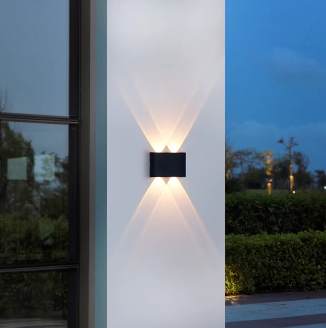 Moderne wandlamp voor binnen en buiten – Minimalistische ledspot
