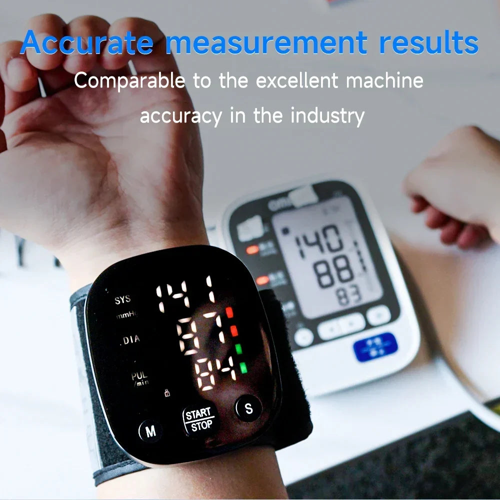LED bloeddrukmeter voor de pols met spraakfunctie – HeartGuard