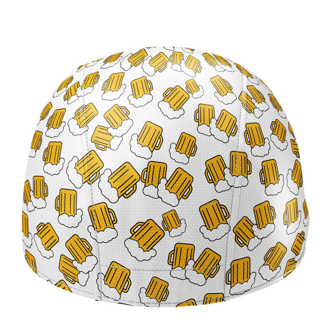 Witte wielrenpet met bierthema en grafisch bedrukte klep