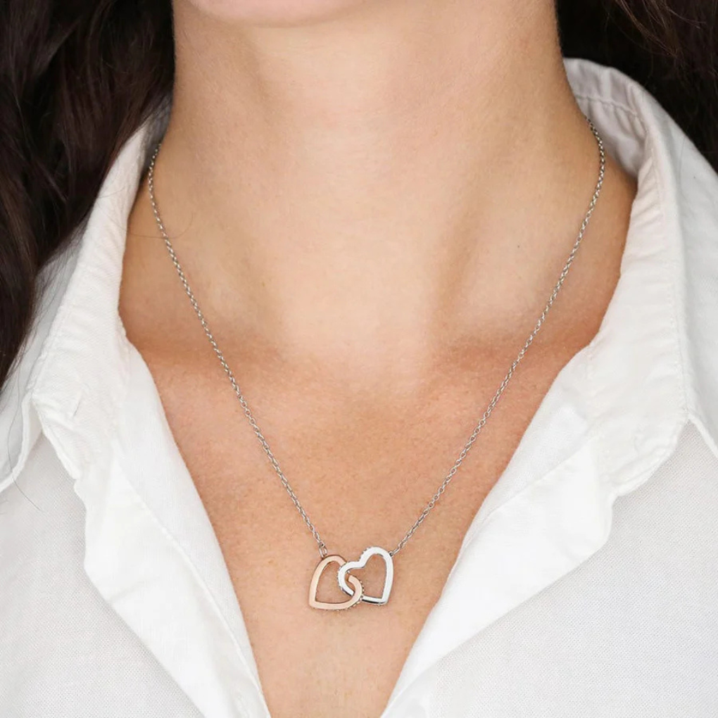 Damesketting met twee hartenhanger