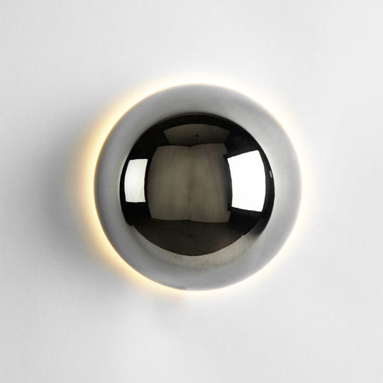 Wandlamp met retro-architectonische look – NovaLux