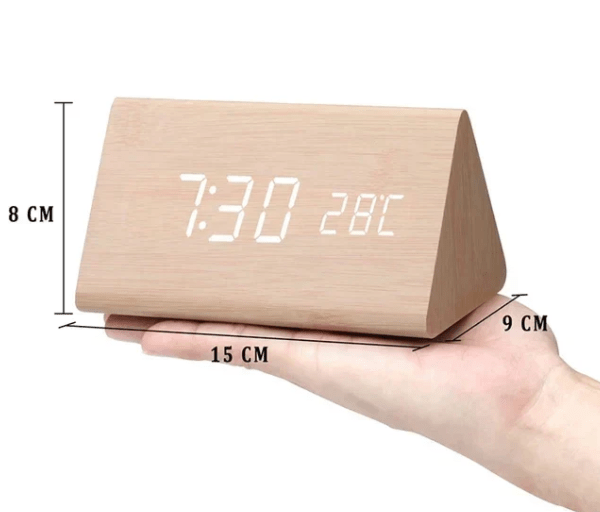 Elegante LED-houten klok met spraakbesturing