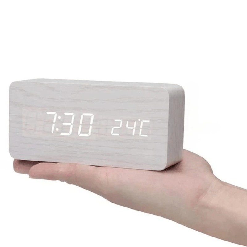 Elegante LED-houten klok met spraakbesturing