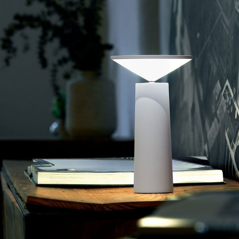 BrightFlex - Moderne Buitenlamp met Draaibaar LED Licht en Verstelbare Arm