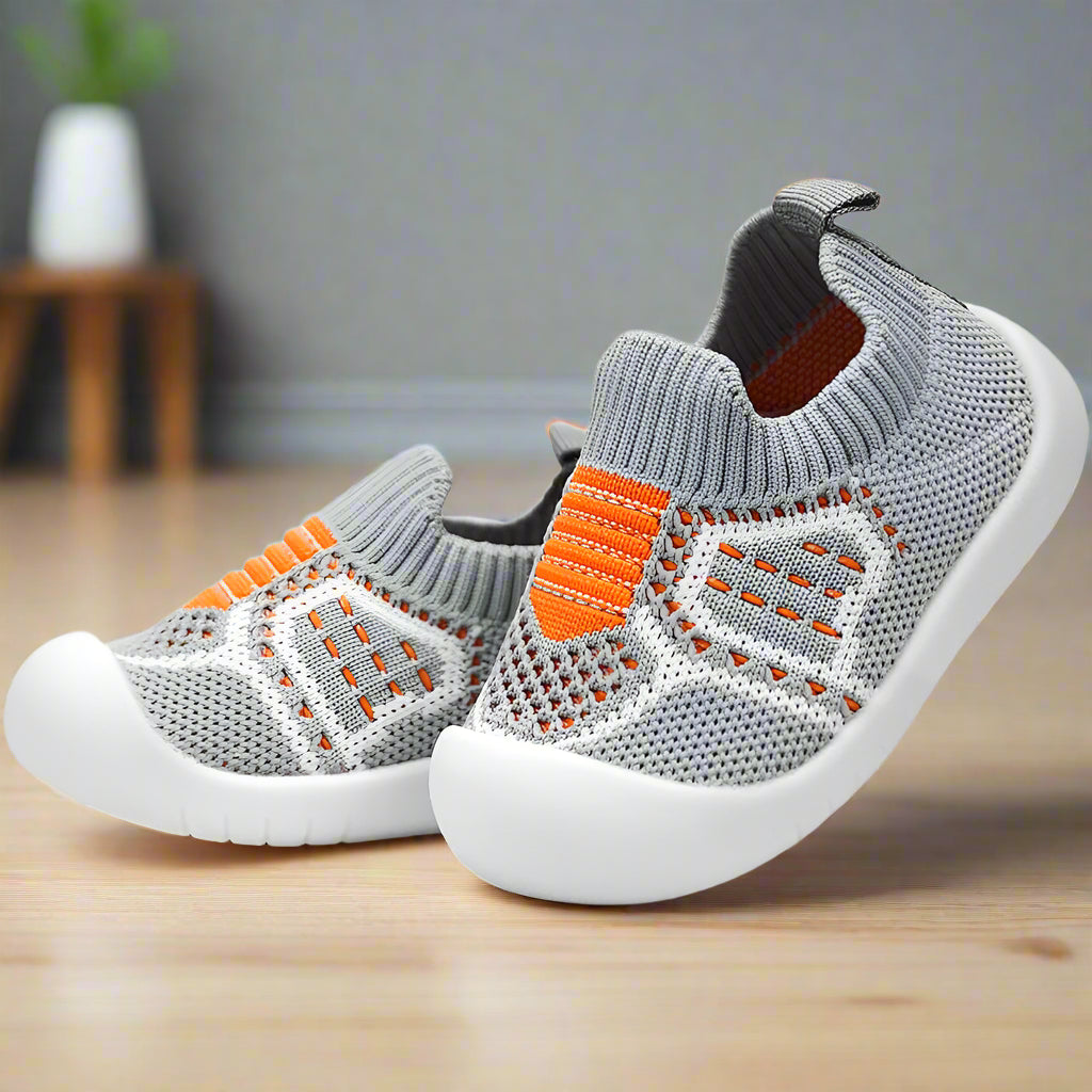 Babyschoentjes met perfect passende elastische pasvorm, antislipzolen, ademend mesh, leeftijd 0-4