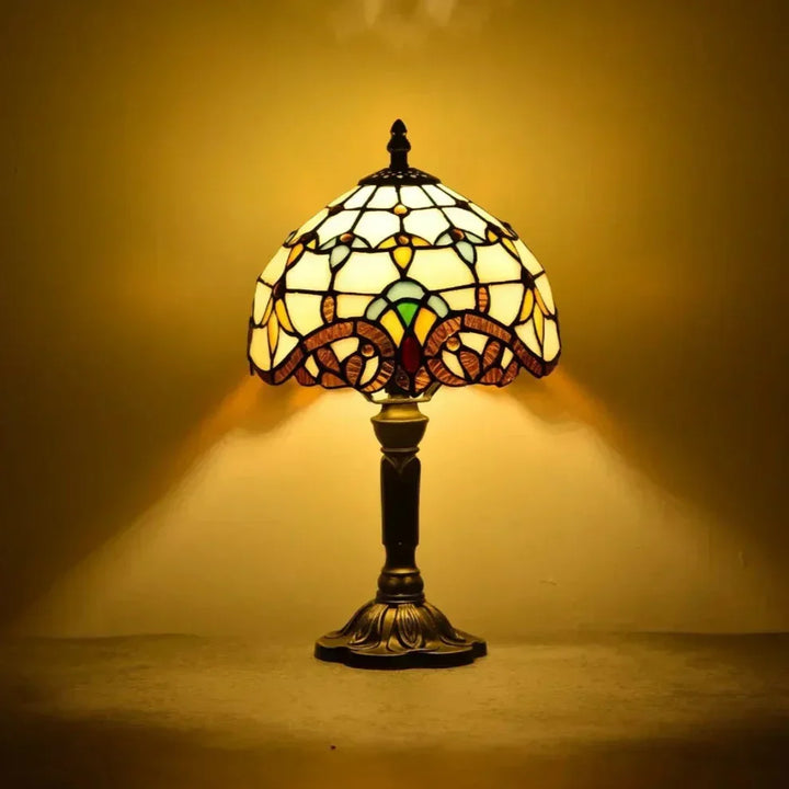 Antieke Lamp van Gekleurd Glas - Tijdloze Elegantie & Vakmanschap
