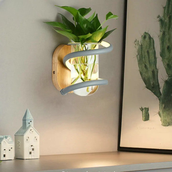 LumiVase - Scandinavische Houten LED Wandlamp met Vaas voor Sfeervolle Decoratie