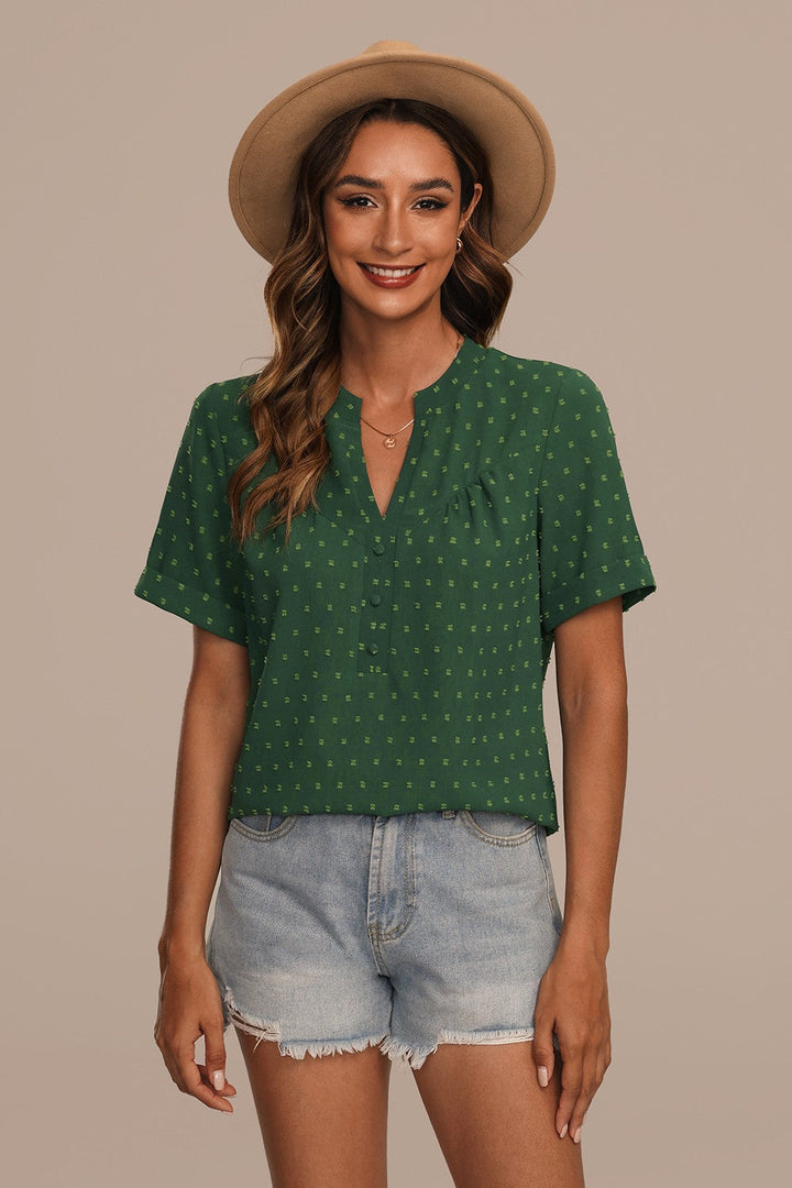 Milou – Stijlvol Damesshirt met V-Hals en Knoopdetails