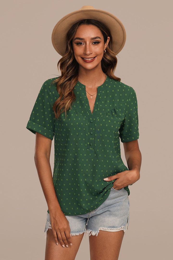 Milou – Stijlvol Damesshirt met V-Hals en Knoopdetails