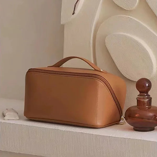 TravelMate Pouch