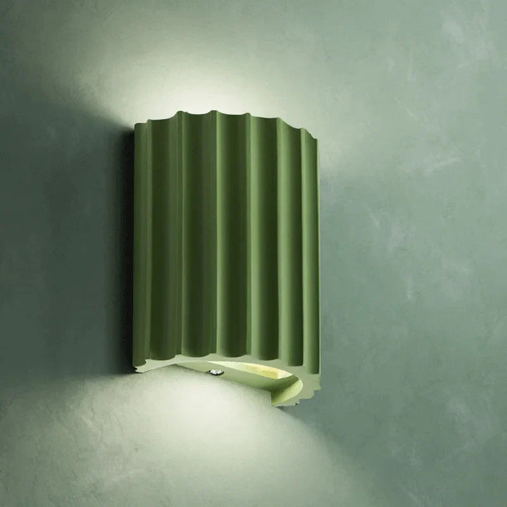 BrightGlow - Moderne LED Wandlamp van Hars voor Sfeervolle Verlichting