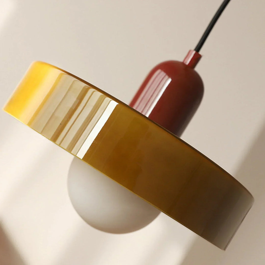 Bauhaus pendelleuchte van gekleurd glas
