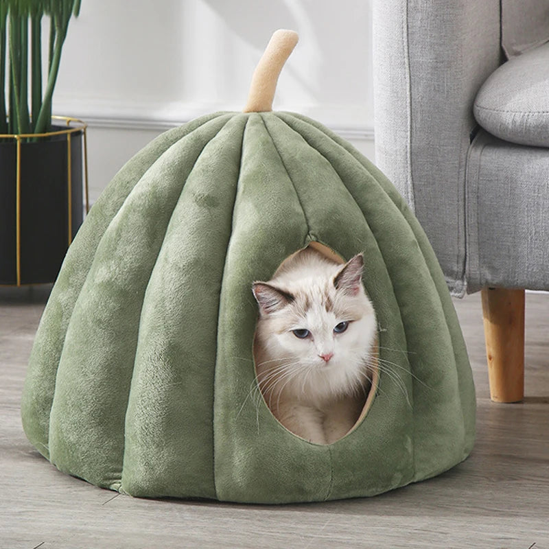 CozyNest - Warm en Knus Kattenbed Met Gesloten Ontwerp Voor de Winter