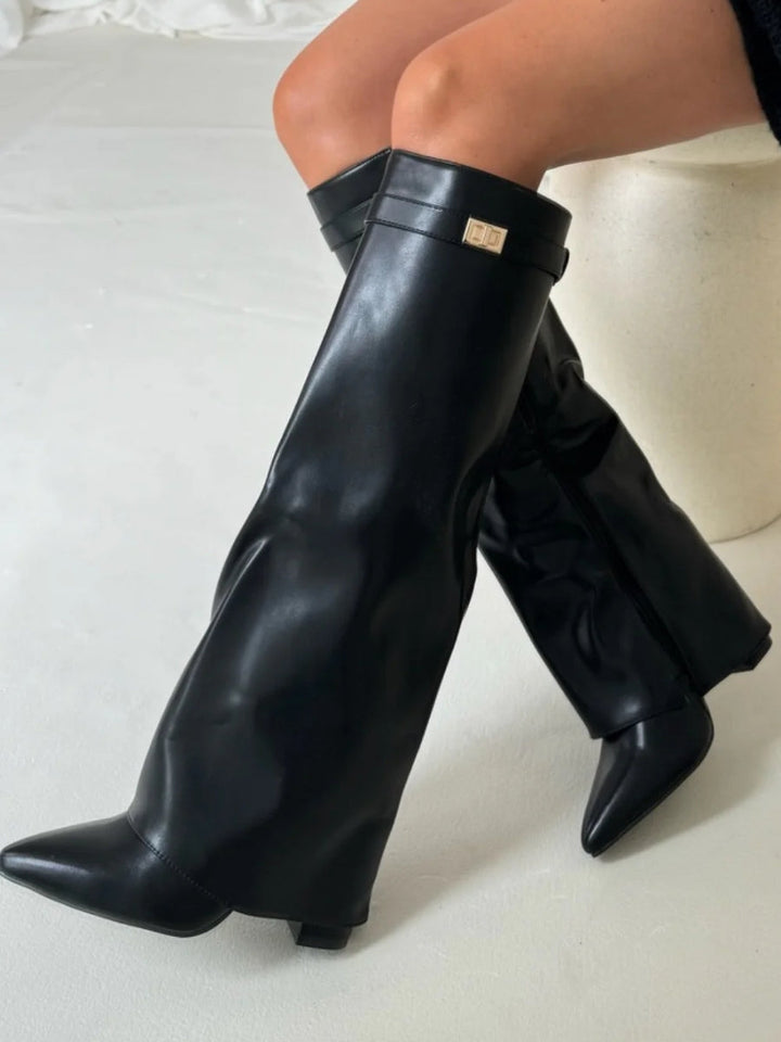 Elegante damesschoenen van hoge kwaliteit – gouden details