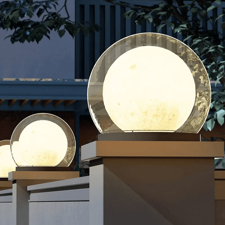 Moderne buitenlamp - Design in maanvorm