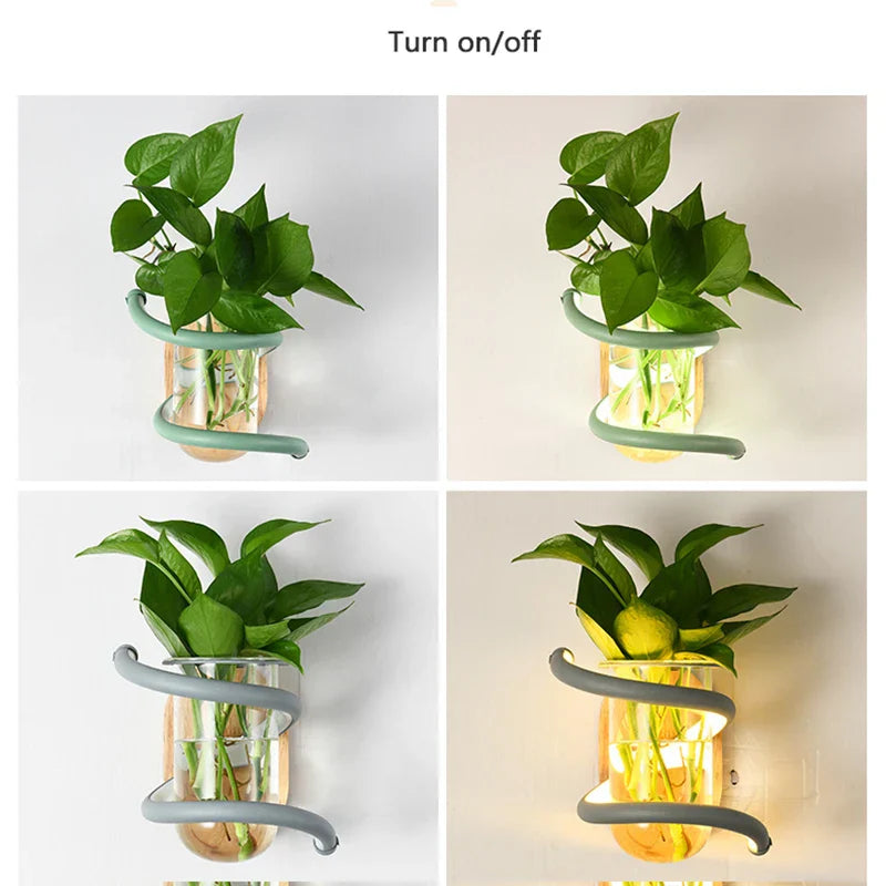 LumiVase - Scandinavische Houten LED Wandlamp met Vaas voor Sfeervolle Decoratie