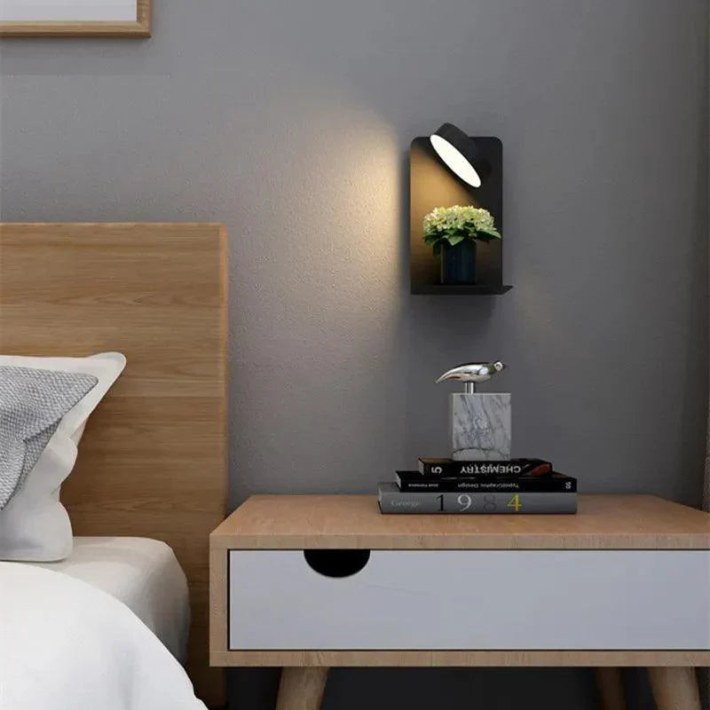 LumiGlow - LED Nachtlamp Met USB Oplader en 360° Verstelbare Hoek