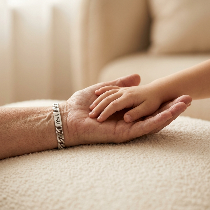 Gepersonaliseerde familieschakelarmband met gegraveerde namen – zilver of goud
