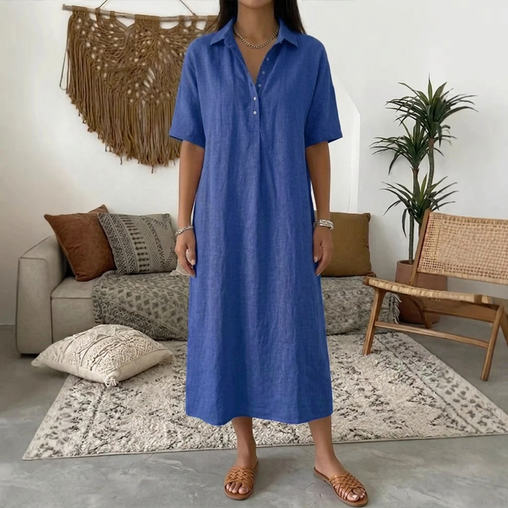 Maxi-jurk met korte mouwen en polokraag voor dames.