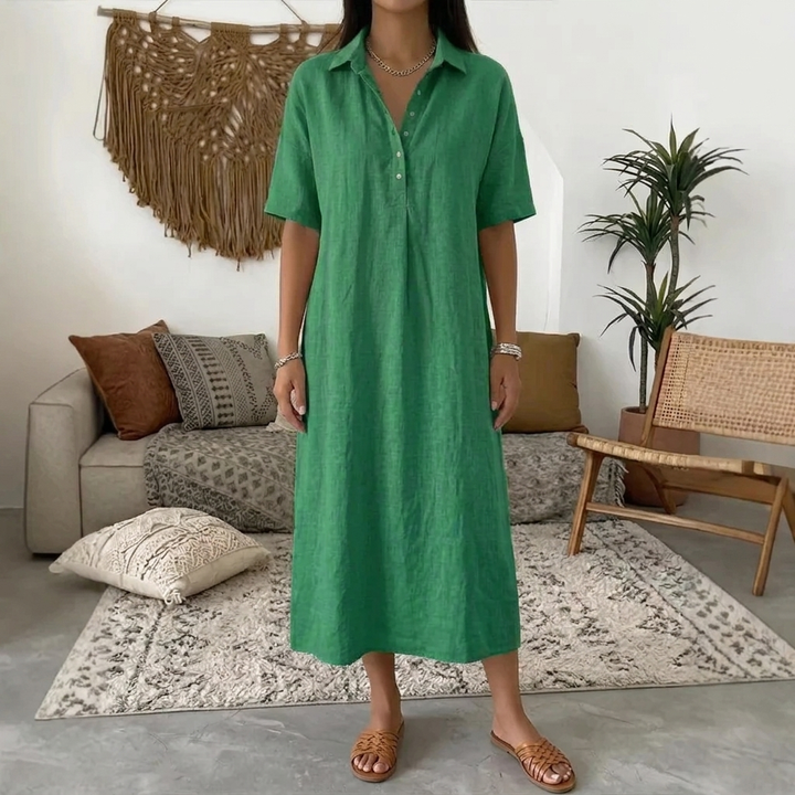 Maxi-jurk met korte mouwen en polokraag voor dames.