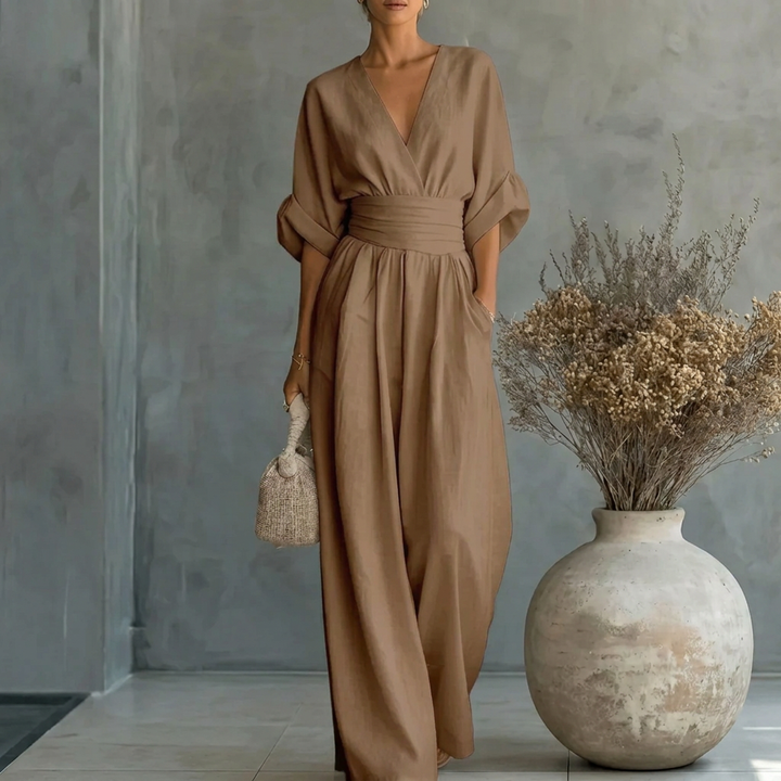 Jumpsuit met V-hals, wijde pijpen en getailleerde pasvorm voor dames