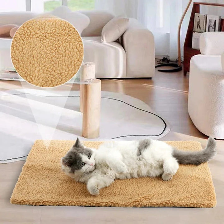 Zelfverwarmend warmtekussen voor kat en hond van zacht imitatiebont