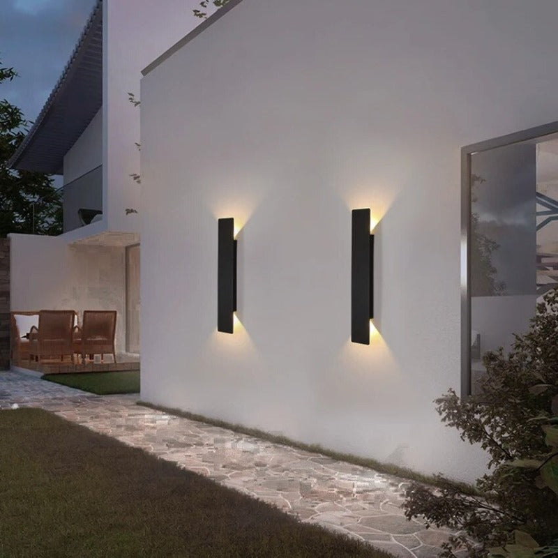 Led-wandlamp voor buiten strakke moderne buitenverlichting met licht omhoog en omlaag