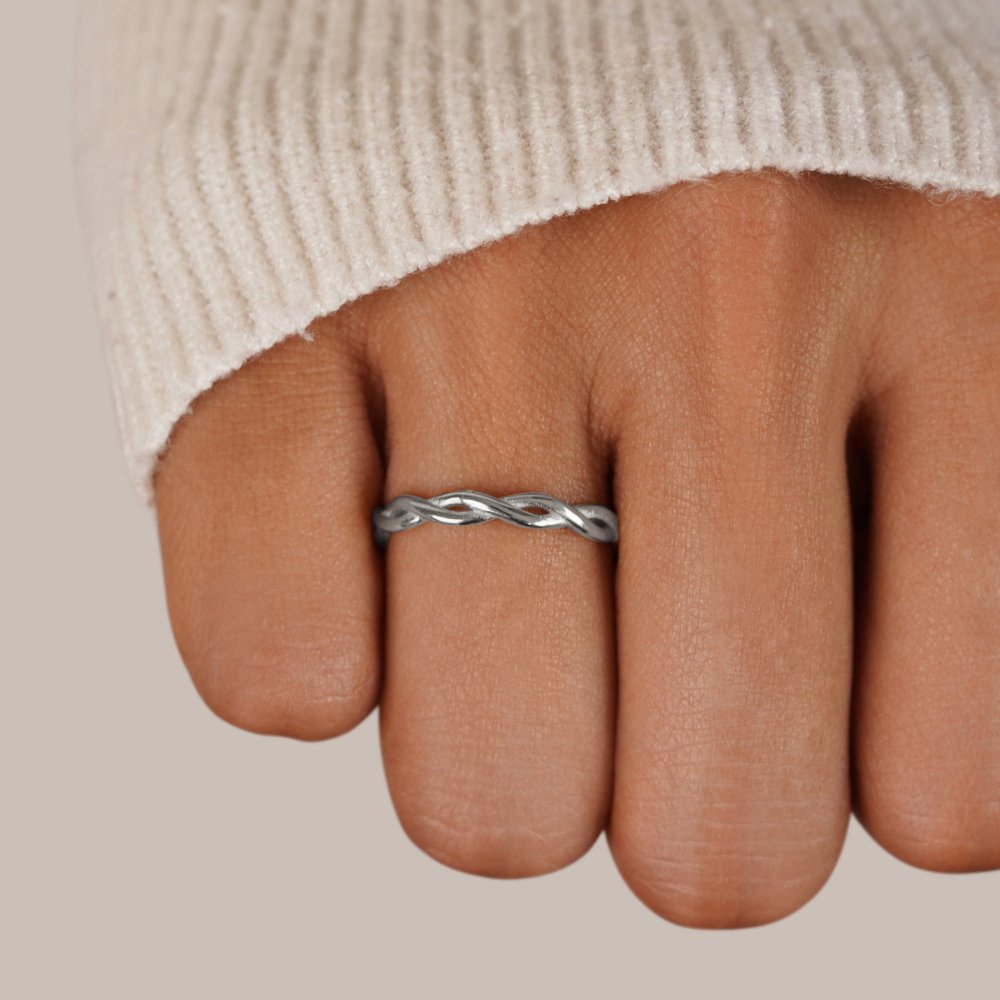 Eindeloze zilveren draai-ring