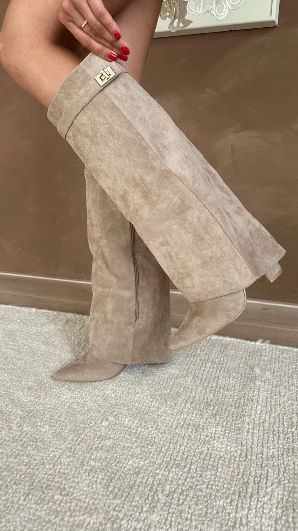 Elegante Dameslaarzen met Gespdetail