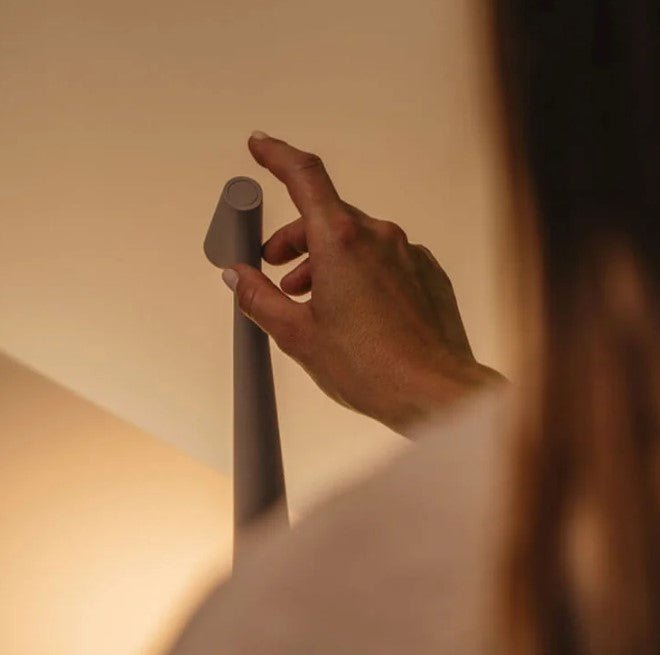 Oplaadbare LED Tafellamp – Draadloos, Dimbaar, Moderne Verlichting