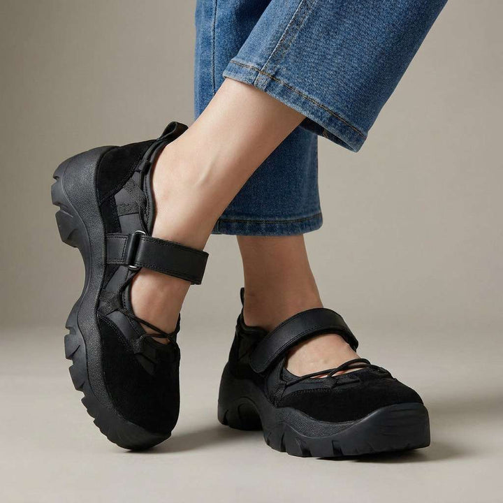 Comfortabele damesslippers met klittenbandbandje | Lichte instapschoenen