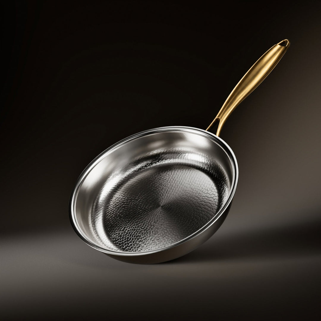 Met de hand gehamerde titanium braadpan met coatingvrij oppervlak