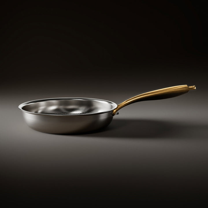 Met de hand gehamerde titanium braadpan met coatingvrij oppervlak
