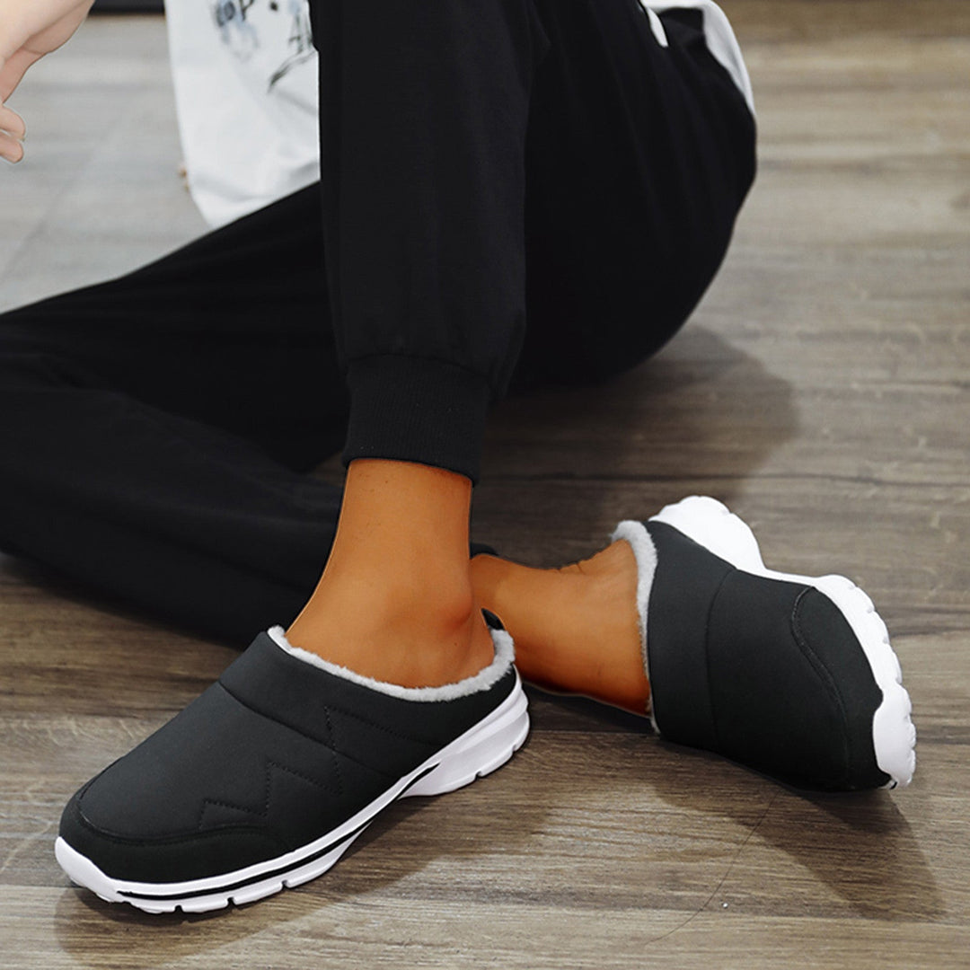 Orthopedische pantoffels voor heren, ideaal voor herfst- en winterdagen, met ergonomisch voetbed en zachte voering voor maximaal comfort.