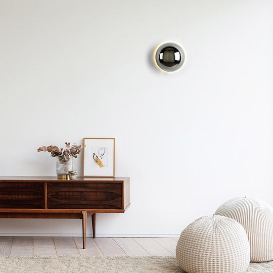 Wandlamp met retro-architectonische look – NovaLux