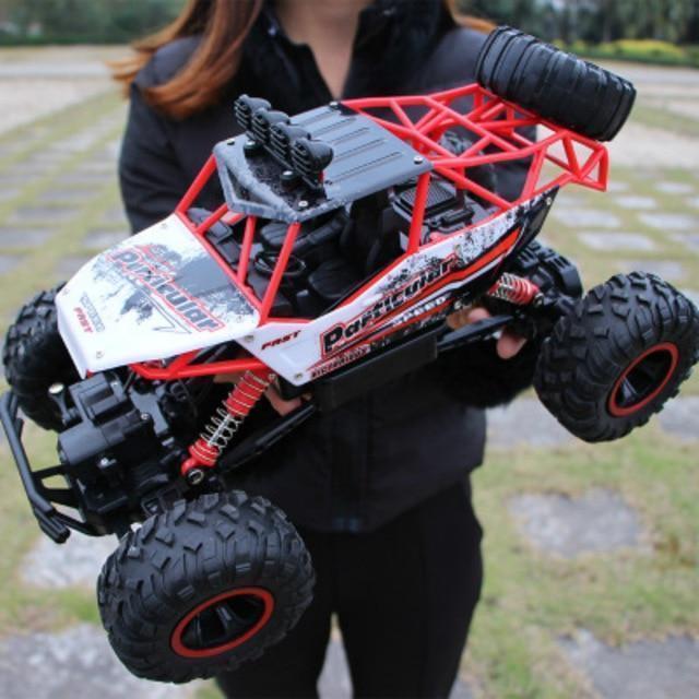 Radiografisch bestuurbare 4x4 offroad monstertruck
