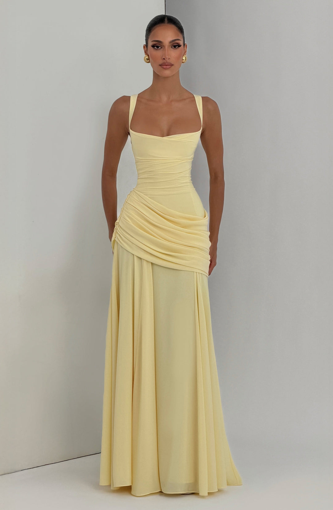 Destiny maxi-jurk van chiffon met waterval-hals en rugveter