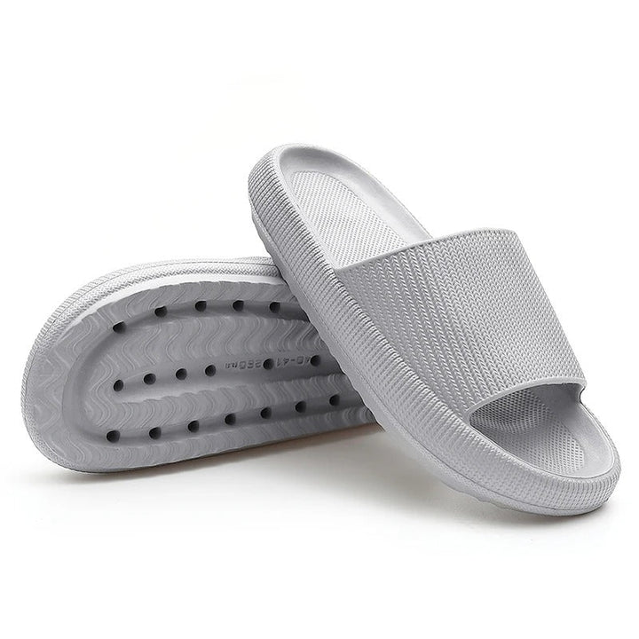 CozyCloud Slippers - Comfort in elke Stap!