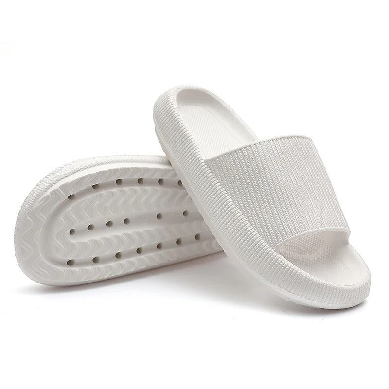 CozyCloud Slippers - Comfort in elke Stap!