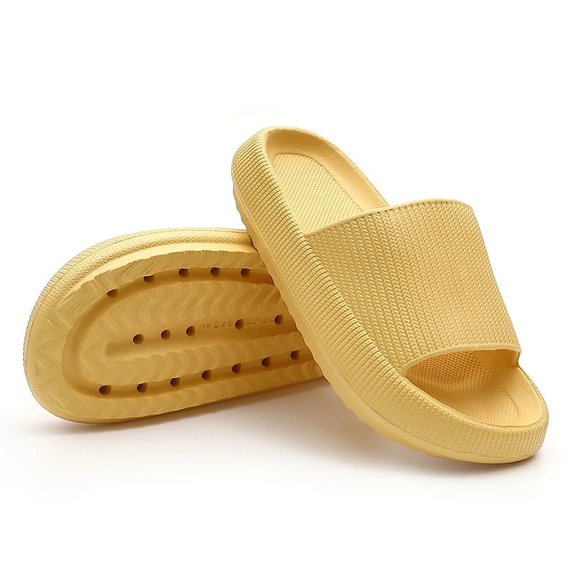CozyCloud Slippers - Comfort in elke Stap!