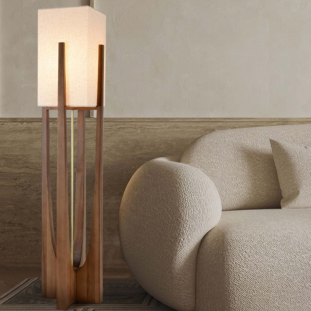 Vloerlamp in walnoothout | Minimalistisch en gezellig